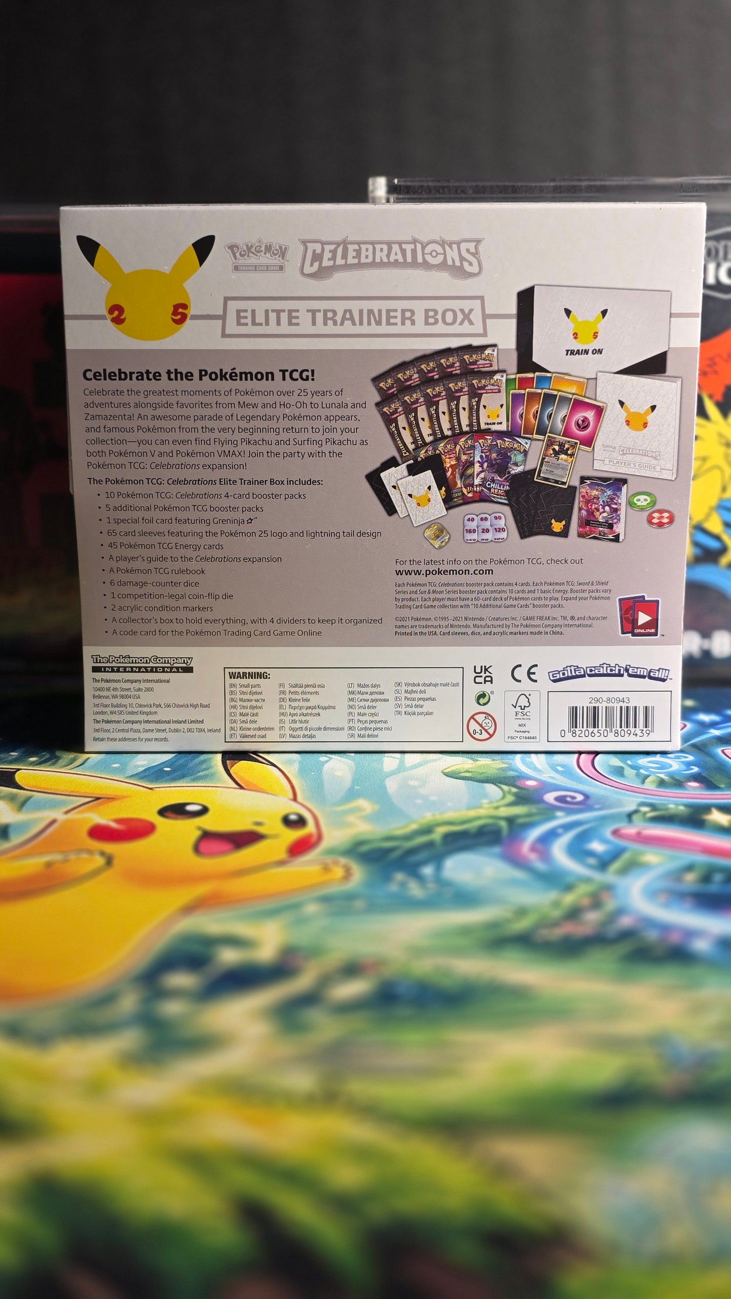 Pokémon Elite Trainer Box – Celebrations (inkl. Acryl-Case, Englisch)